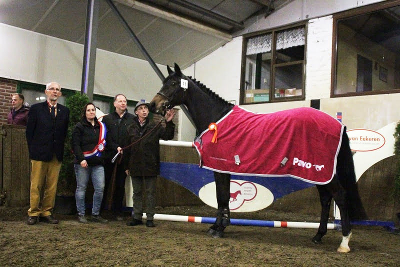 Chacco Blue en Zirocco Blue leveren kampioenen competitie vrijspringen